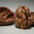 CC Sharealike Potkettle https://commons.wikimedia.org/wiki/File:Whole_walnut_kernel_and_shell.jpg